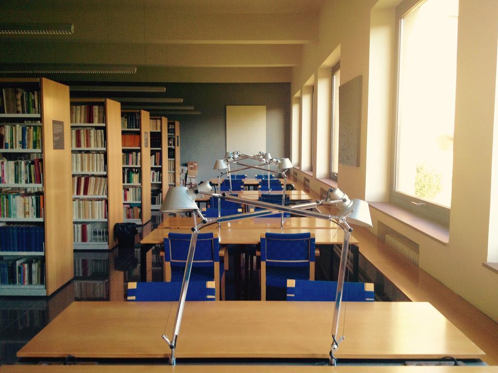 Seminari Allotjaments Vic Εξωτερικό φωτογραφία